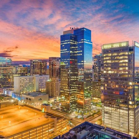 Апартаменти Couples Getaway Highrise Dwntown Phx Skyline Views Фінікс Екстер'єр фото