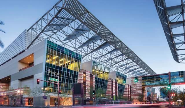 Апартаменти Couples Getaway Highrise Dwntown Phx Skyline Views Фінікс Екстер'єр фото